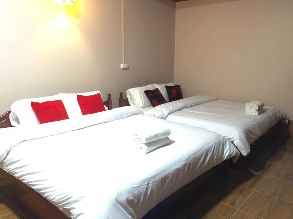 ואנג ויינג Happy River View Hotel מראה חיצוני תמונה