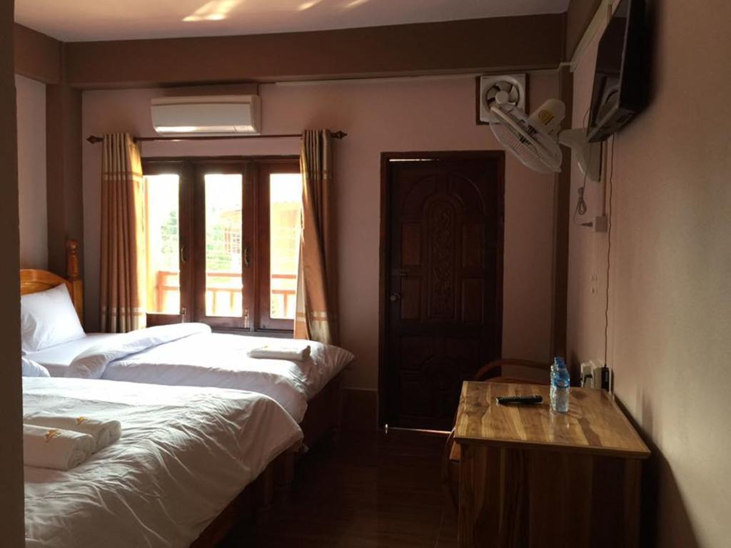 ואנג ויינג Happy River View Hotel מראה חיצוני תמונה