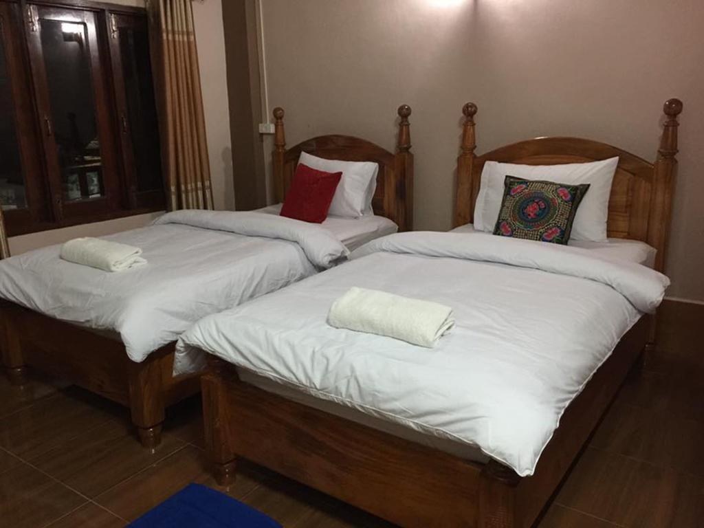 ואנג ויינג Happy River View Hotel מראה חיצוני תמונה