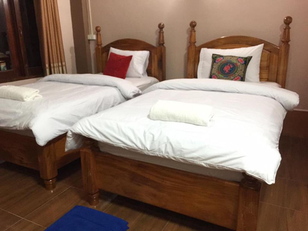 ואנג ויינג Happy River View Hotel מראה חיצוני תמונה