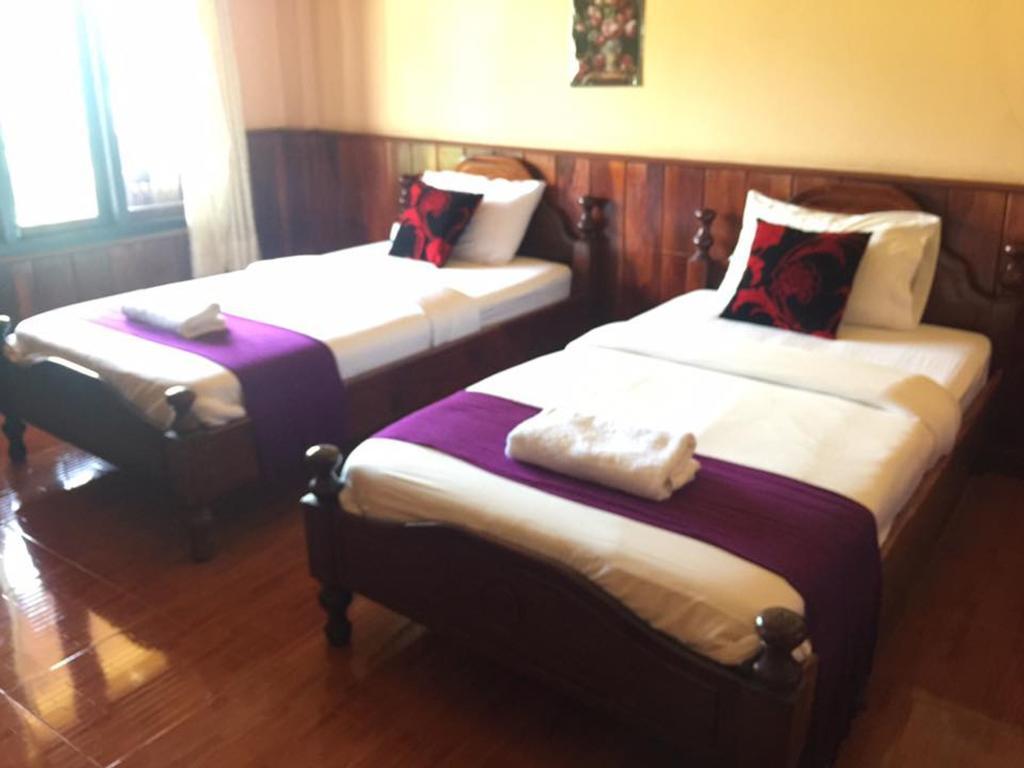 ואנג ויינג Happy River View Hotel מראה חיצוני תמונה