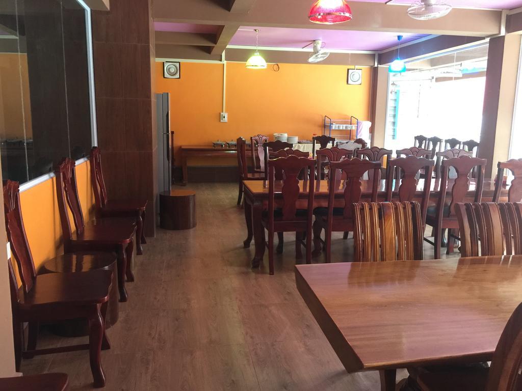 ואנג ויינג Happy River View Hotel מראה חיצוני תמונה