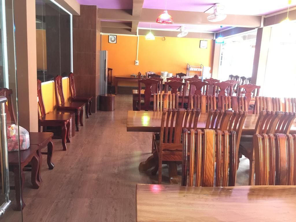 ואנג ויינג Happy River View Hotel מראה חיצוני תמונה