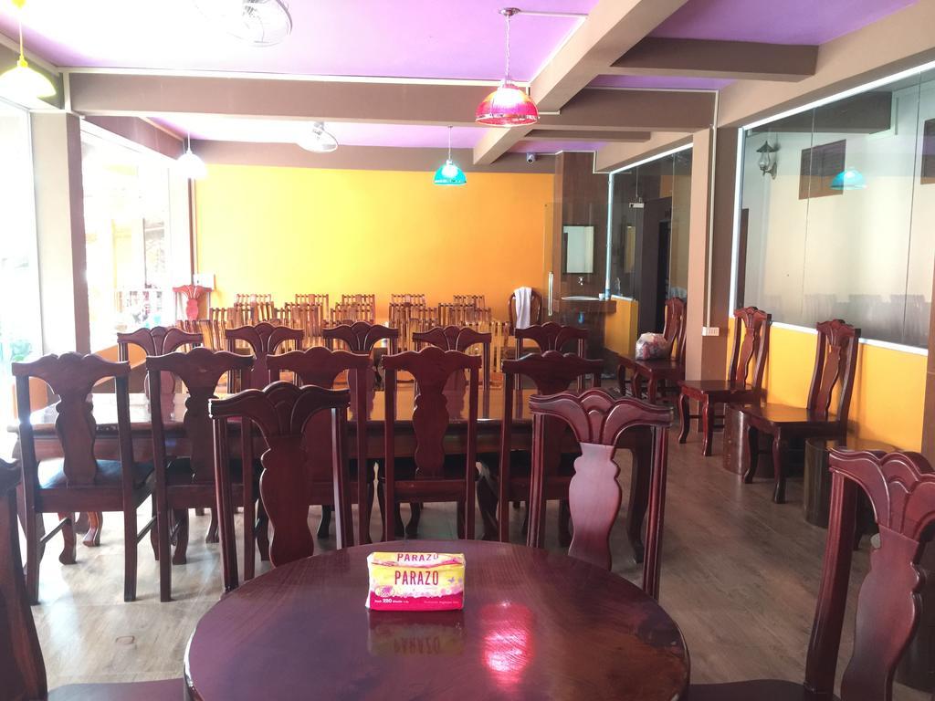 ואנג ויינג Happy River View Hotel מראה חיצוני תמונה