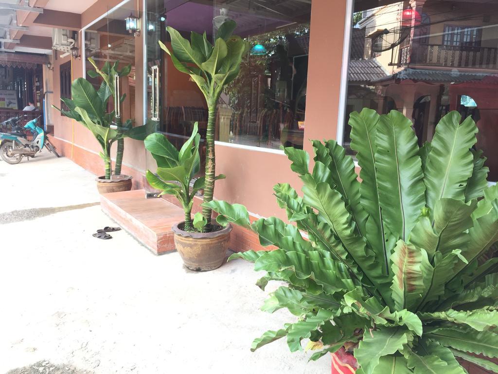 ואנג ויינג Happy River View Hotel מראה חיצוני תמונה