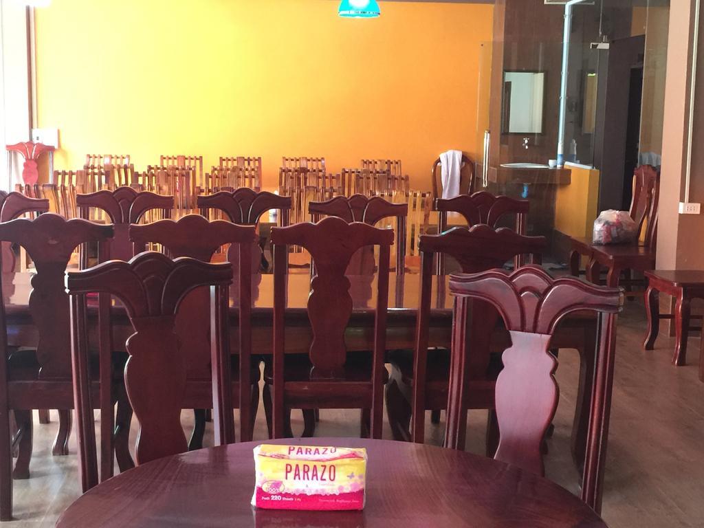 ואנג ויינג Happy River View Hotel מראה חיצוני תמונה